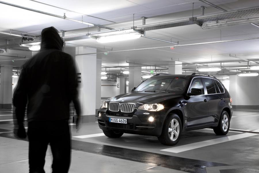  BMW X5 Security Plus 2009 года  (фото 31 из 53)
